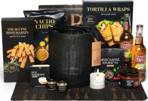 Kerstpakket Borrel bij sfeerlicht